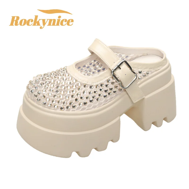 Тапочки без шнуровки из синтетической кожи, новинка 2023 года, летние блестящие сандалии на платформе, женские повседневные шлепанцы на высоком каблуке ROME, Zapatos 
Тапочки без шнуровки из синтетической кожи, новинка 2023 года, летние блестящие сандалии на платформе, женские повседневные шлепанцы на высоком каблуке ROME, Zapatos