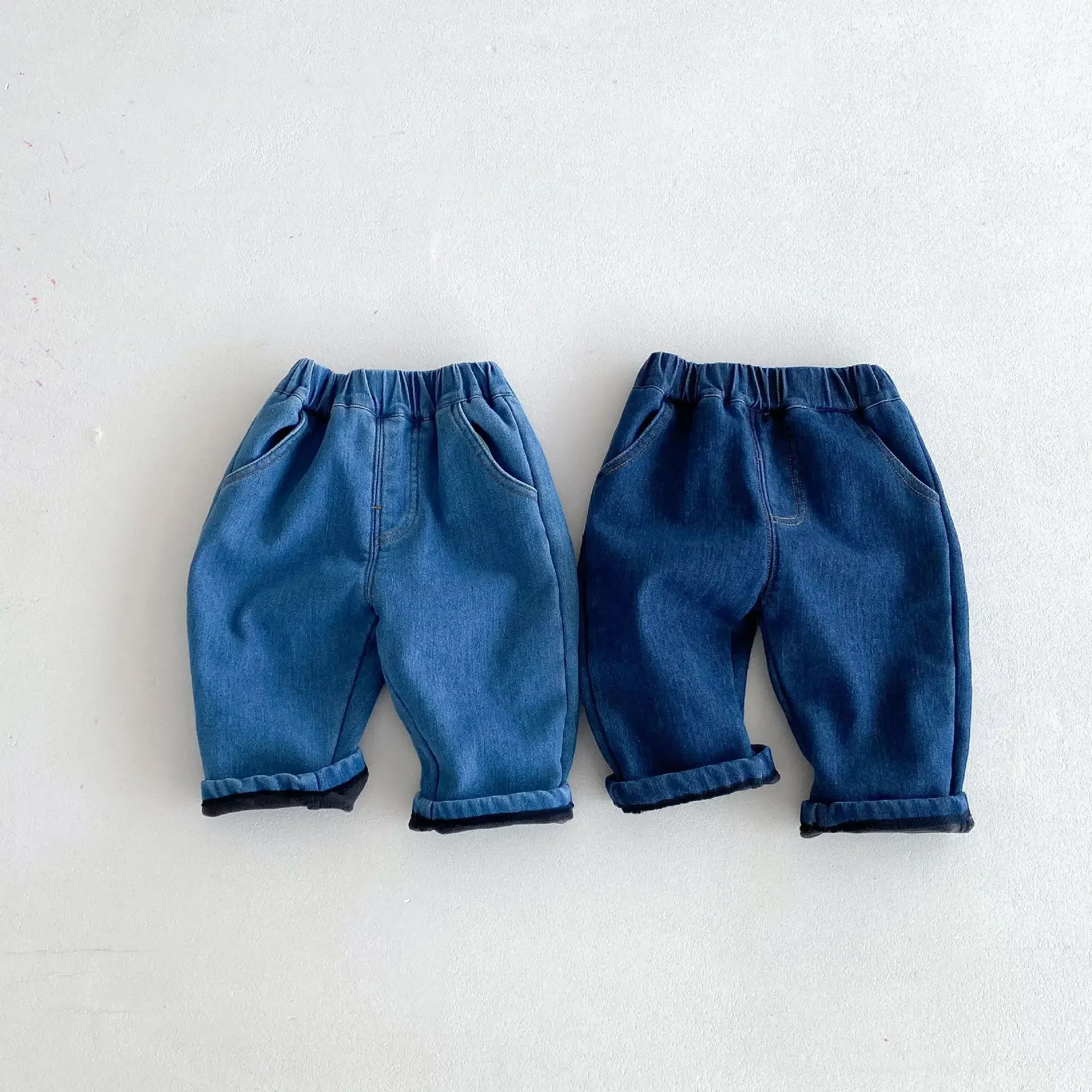 Children's jeans 0-4 years old winter Korean Kids clothes boys pants solid color casual
Children's jeans 0-4 years old winter Korean Kids clothes boys pants solid color casual