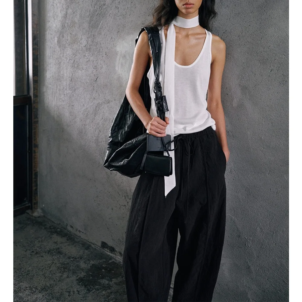 Wool Blend U Neck Knit Vest Slimming Sleeveless Top for Commute
Wool Blend U Neck Knit Vest Slimming Sleeveless Top for Commute