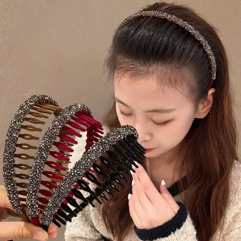 3pcs Fashion Rhinestone Flocking Bezel Hair Hoops for Women Ladies Solid Color Toothed Non-Slip Headband Hair Band Accessories
3pcs Fashion Rhinestone Flocking Bezel Hair Hoops for Women Ladies Solid Color Toothed Non-Slip Headband Hair Band Accessories