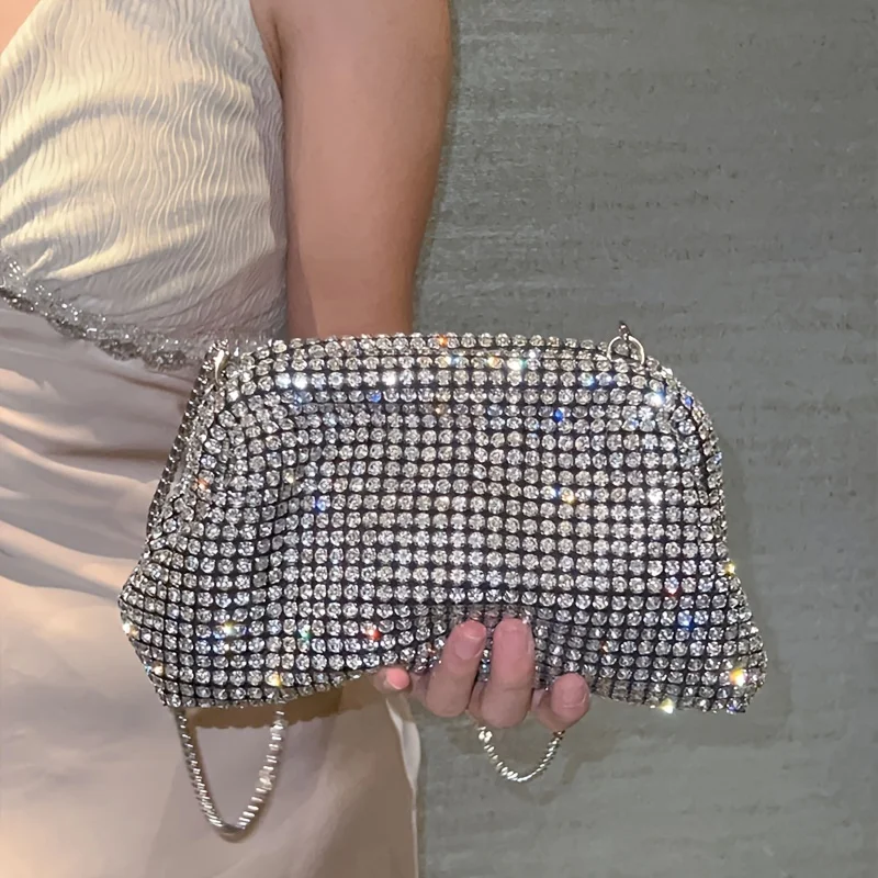 Women Cloud Bag Diamond Purses Handbags Designer Bucket Clutch Purse Evening Banquet Bags Crystal Rhinestone Shoulder Bag Ins
Women Cloud Bag Diamond Purses Handbags Designer Bucket Clutch Purse Evening Banquet Bags Crystal Rhinestone Shoulder Bag Ins