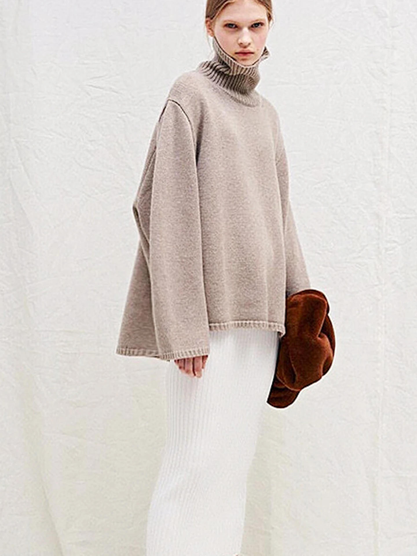 Women's Wool Cashmere Sweaters, Short Front and Back Long High Collar, Loose Bottoming Pullover Top, Fashion Sweaters, 2023
Women's Wool Cashmere Sweaters, Short Front and Back Long High Collar, Loose Bottoming Pullover Top, Fashion Sweaters, 2023