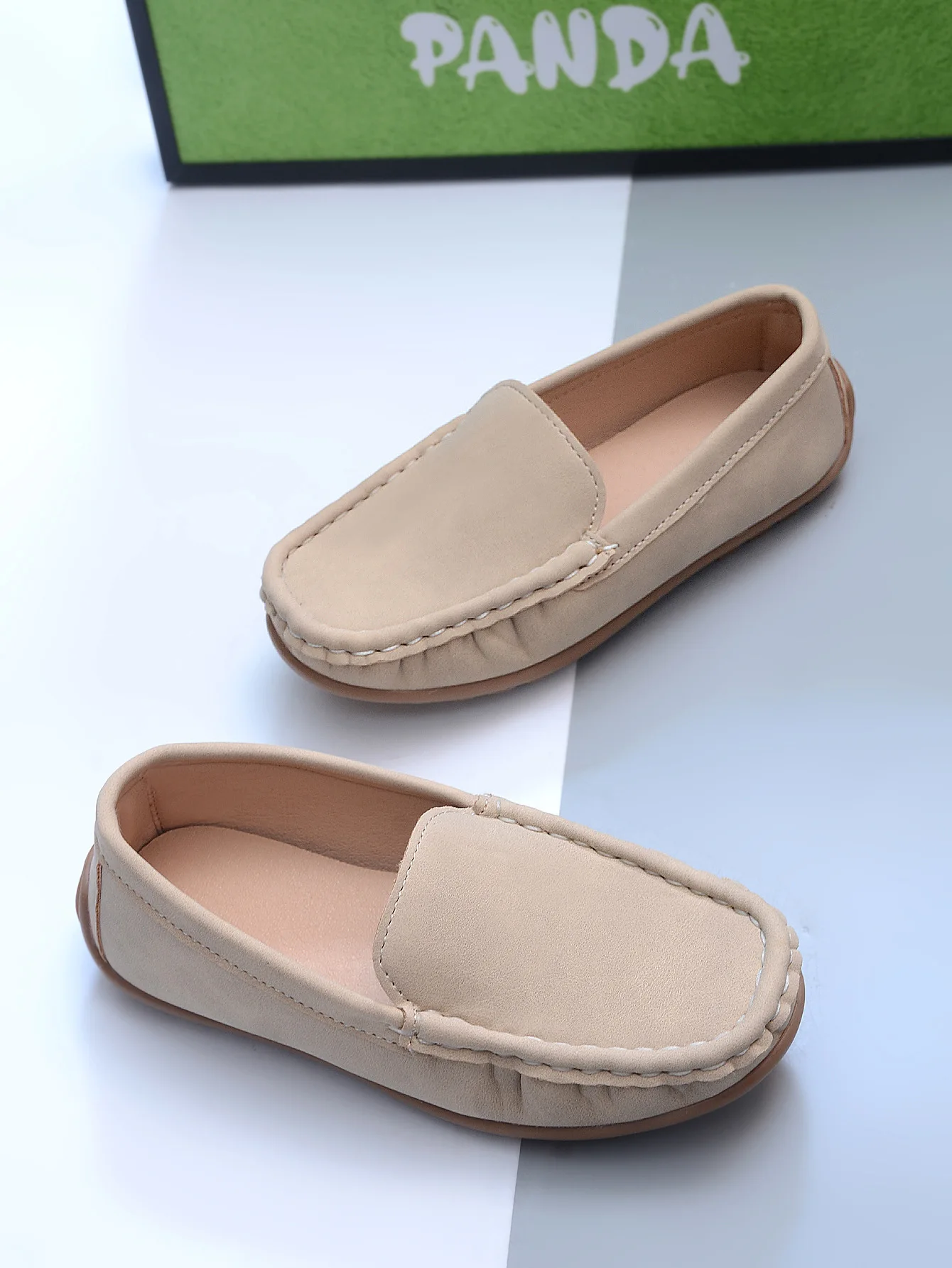 Fall Kids Children Bean Shoes Casual Leather Shoes Flat Breathable Comfortable Toddler Baby Soft Non Slip Shoes Comfortable Soft
Fall Kids Children Bean Shoes Casual Leather Shoes Flat Breathable Comfortable Toddler Baby Soft Non Slip Shoes Comfortable Soft