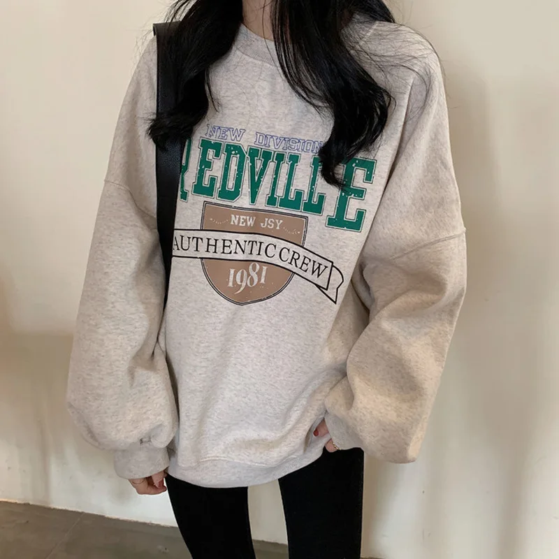 Loose Round Neck Long-sleeved Sweater Women's Korean Version Jacket Top Women's Clothing
Loose Round Neck Long-sleeved Sweater Women's Korean Version Jacket Top Women's Clothing