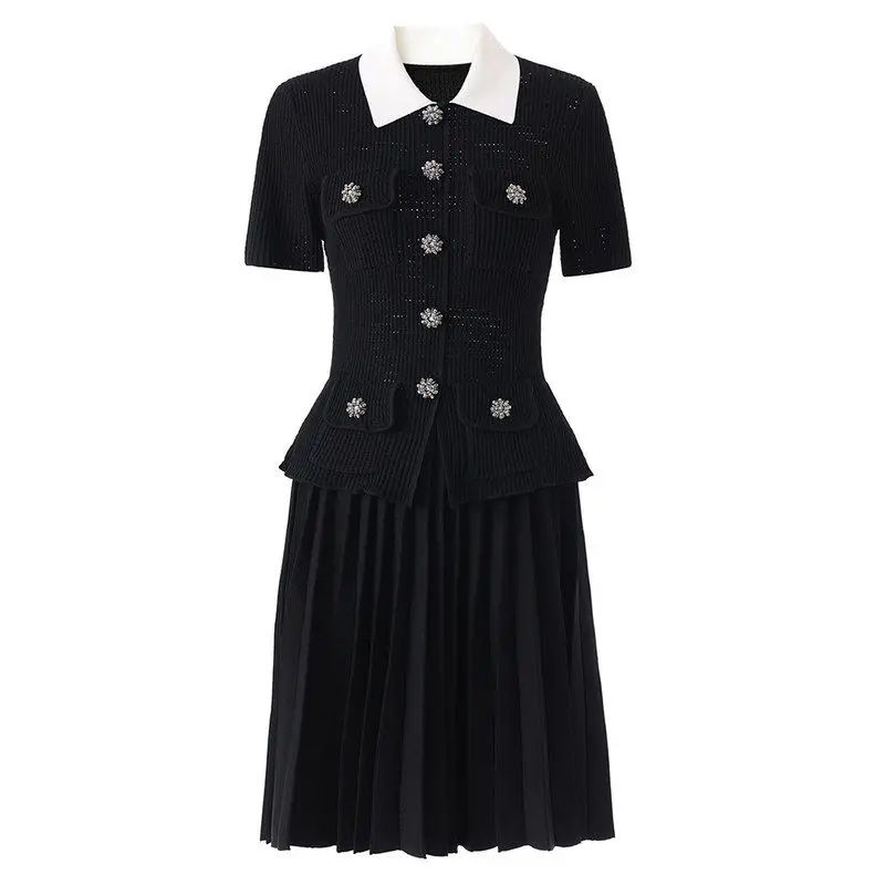Elegant Knitted Midi Dress Women's Fashion Patchwork Color Block Collar Diamond Button Slim Fit Dress for Date And Party
Elegant Knitted Midi Dress Women's Fashion Patchwork Color Block Collar Diamond Button Slim Fit Dress for Date And Party