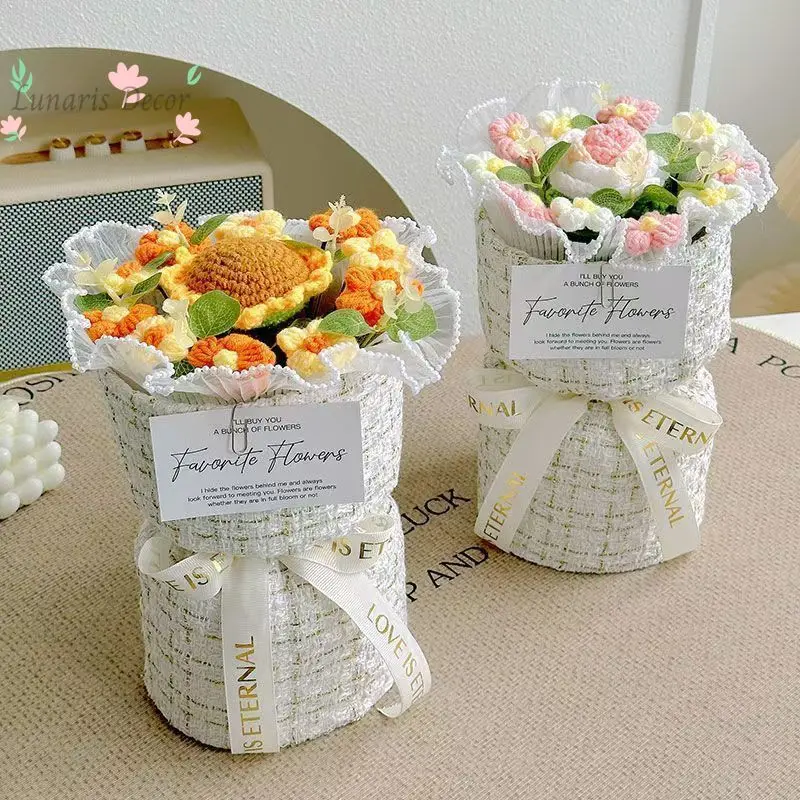 Knitted yarn bouquet - perfect birthday, christmas, valentine's day, or graduation gift
Knitted yarn bouquet - perfect birthday, christmas, valentine's day, or graduation gift