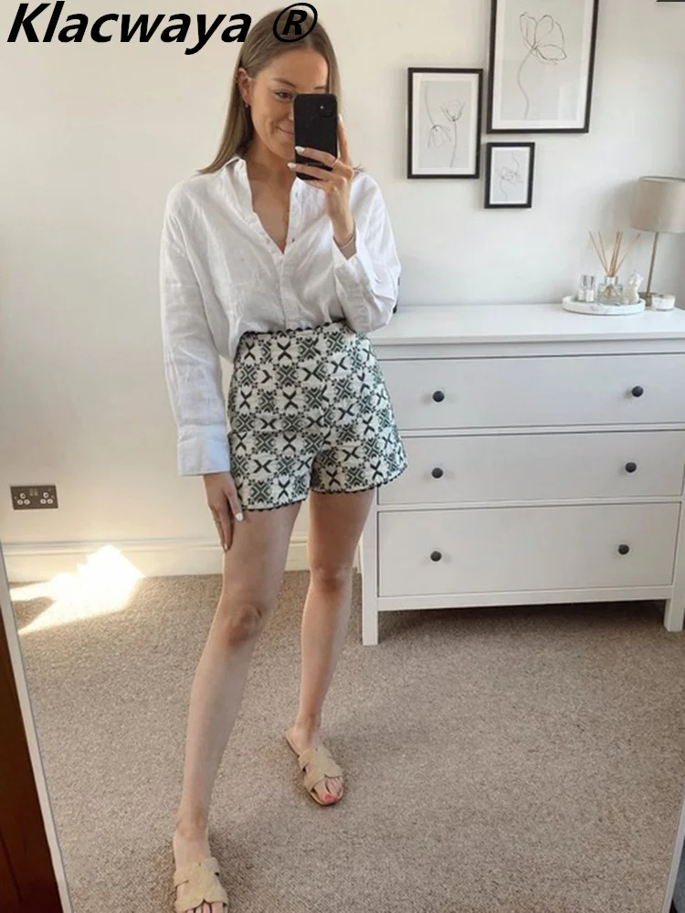 Klacwaya Women Shorts Summer Embroidery High Waist Shorts Fashion Pants Women Clothing Cotton Shorts
Klacwaya Women Shorts Summer Embroidery High Waist Shorts Fashion Pants Women Clothing Cotton Shorts