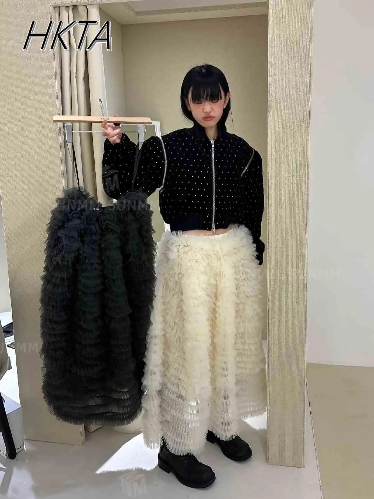 Niche Japanese High-end Elastic Waist Dream Mesh Princess Bud Skirt Women Spring Summer New High-waisted Cake Puffy Long Skirt
Niche Japanese High-end Elastic Waist Dream Mesh Princess Bud Skirt Women Spring Summer New High-waisted Cake Puffy Long Skirt