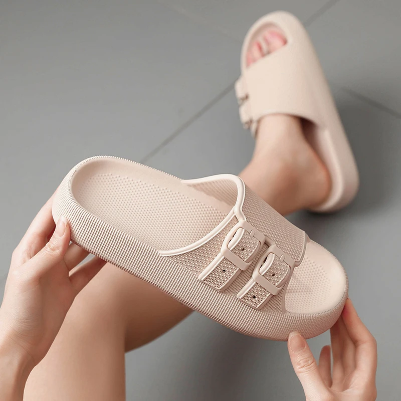 YUYIN Summer Outdoor Sandals Lightweight New Women Slippers Thick Sole Flip Flops EVA Beach Slides Anti-Slip Shower Unisex Shoes
YUYIN Summer Outdoor Sandals Lightweight New Women Slippers Thick Sole Flip Flops EVA Beach Slides Anti-Slip Shower Unisex Shoes