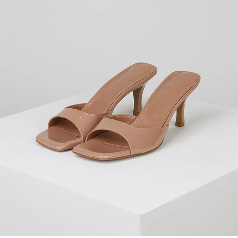 2026 Women's Summer New Fashion Square Toe Simple Solid Color Slippers Outdoor Open Toe Casual Banquet Party Women's Sandals
2026 Women's Summer New Fashion Square Toe Simple Solid Color Slippers Outdoor Open Toe Casual Banquet Party Women's Sandals