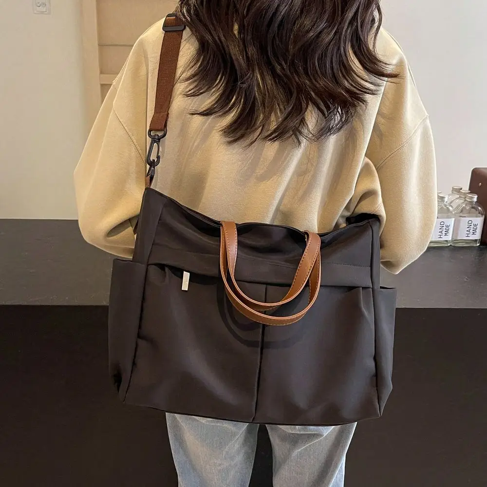 MultiPocket Tote Bag, Minimalist Fashion Shoulder Crossbody Bag, Lightweight Foldable For Shopping, Travel, Work
MultiPocket Tote Bag, Minimalist Fashion Shoulder Crossbody Bag, Lightweight Foldable For Shopping, Travel, Work