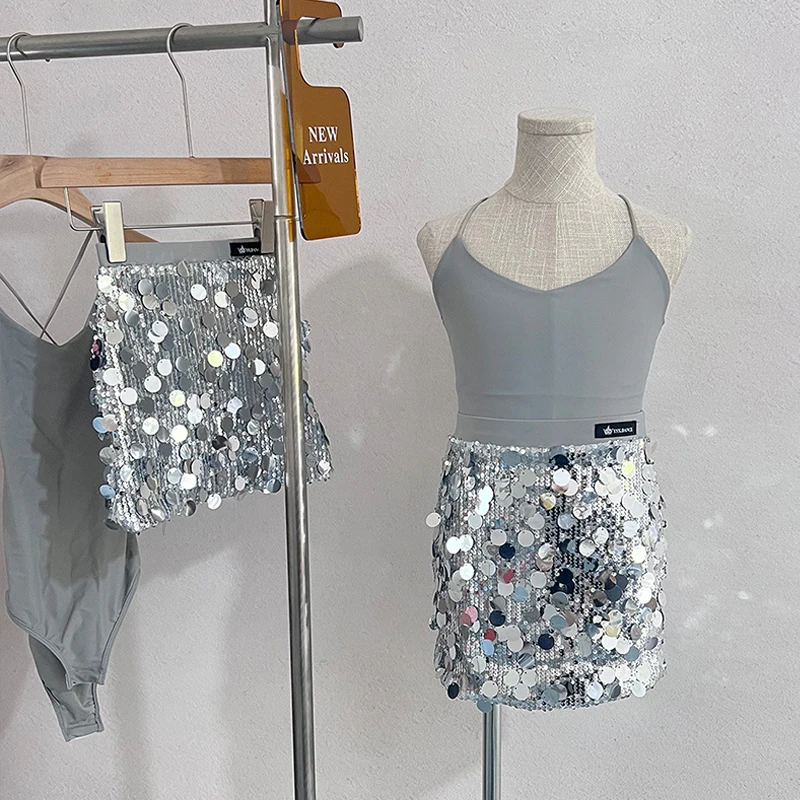 Latin Dance Suit Kid Summer Latin Training Clothes Sleeveless Bodysuit Silver Sequin Skirt Girl Cha Cha Rumba Practice Wear 2776
Latin Dance Suit Kid Summer Latin Training Clothes Sleeveless Bodysuit Silver Sequin Skirt Girl Cha Cha Rumba Practice Wear 2776