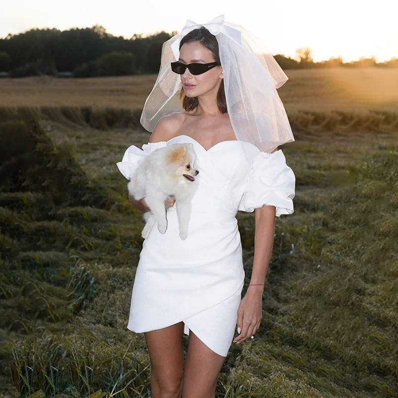 High End Short Sheath Wedding Dress Off the Shoulder Pleats Mini Satin Bridal Dress Bride Party Gowns Vestido De Novia
High End Short Sheath Wedding Dress Off the Shoulder Pleats Mini Satin Bridal Dress Bride Party Gowns Vestido De Novia