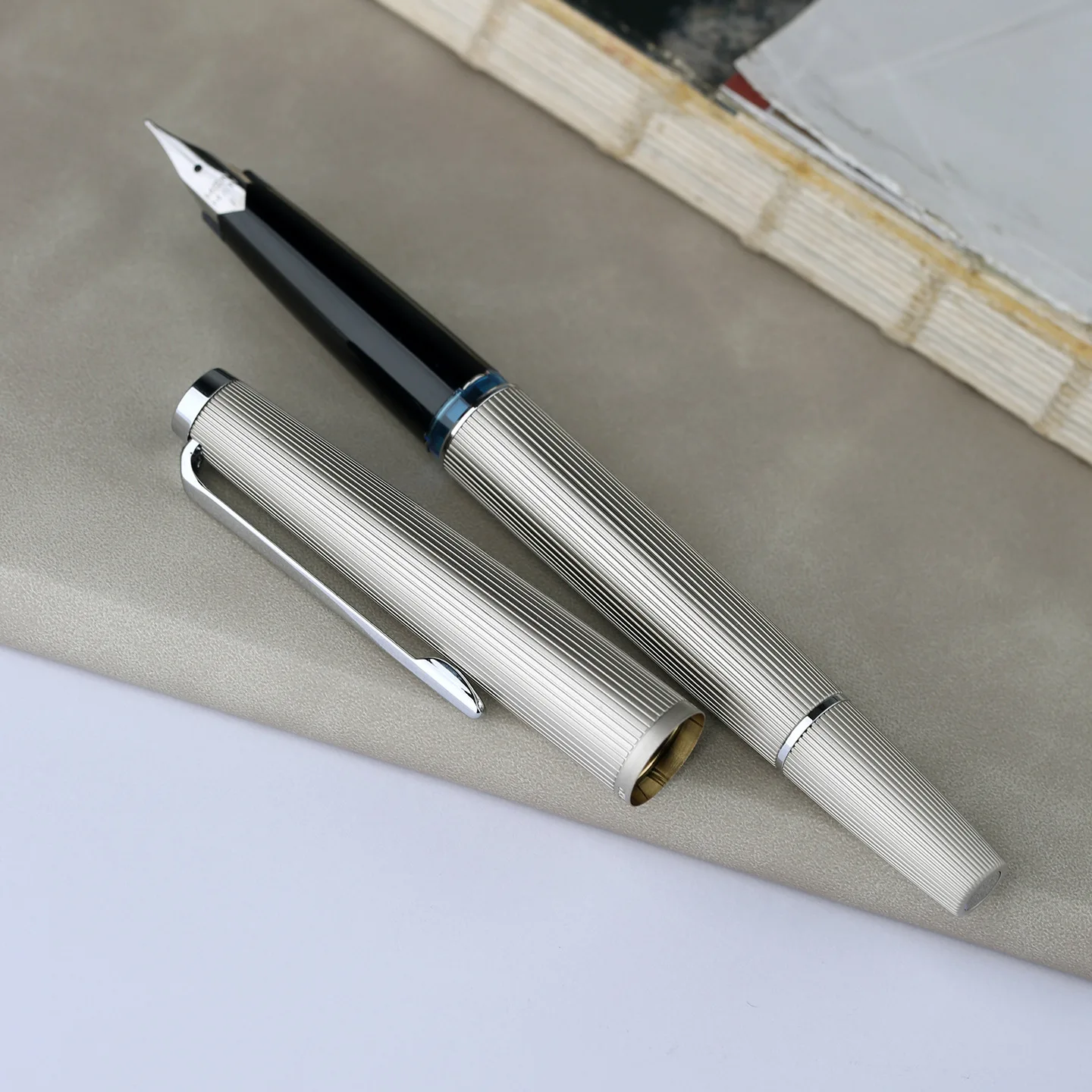 Limited MAJOHN B32 Metal Piston Fountain Pen F Nib, Butterfly Design Iridium Smooth Ink Pen for Student Office Daily Writing
Limited MAJOHN B32 Metal Piston Fountain Pen F Nib, Butterfly Design Iridium Smooth Ink Pen for Student Office Daily Writing