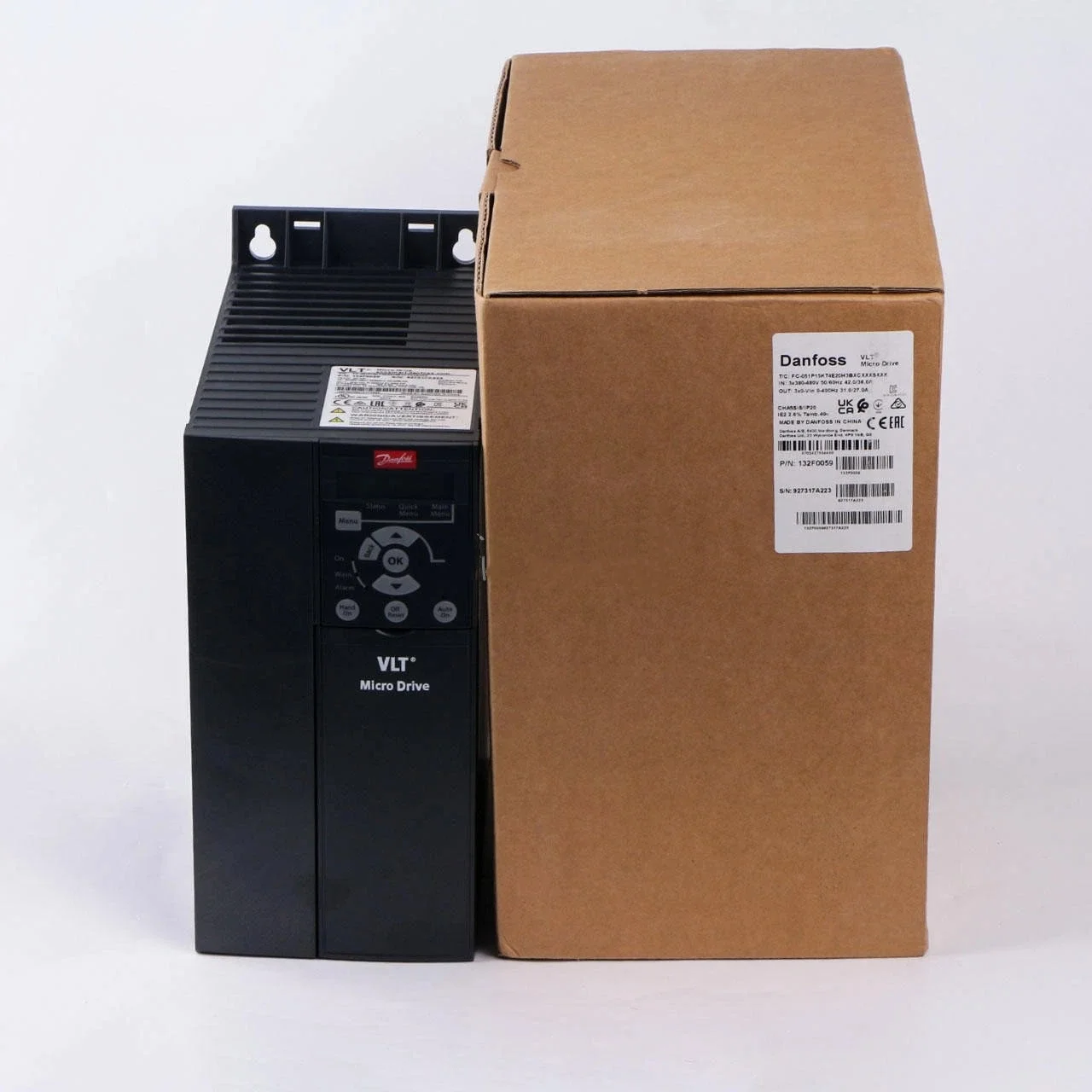 132F0059 FC-051P15KT4E20H3BXCXXXSXXX Frequency Converter
132F0059 FC-051P15KT4E20H3BXCXXXSXXX Frequency Converter