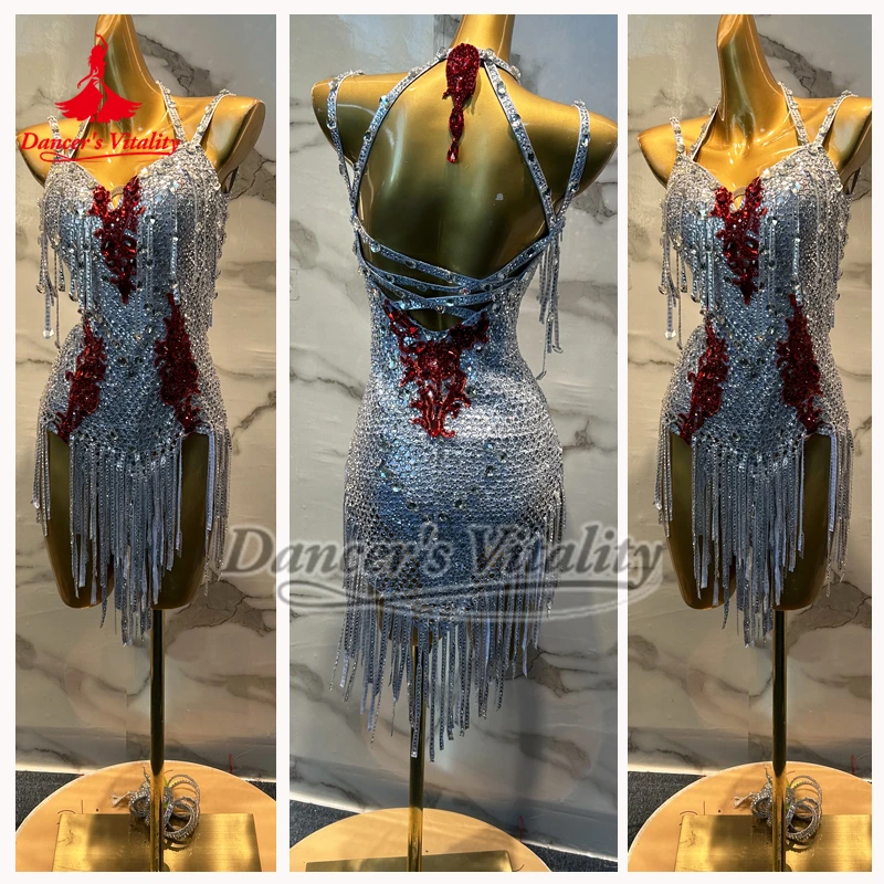 Одежда для взрослых Jive Chacha Salsa Samba для конкурса и выступлений, женские латинские серебряные платья без рукавов с кисточками по индивидуальному заказу
Одежда для взрослых Jive Chacha Salsa Samba для конкурса и выступлений, женские латинские серебряные платья без рукавов с кисточками по индивидуальному заказу