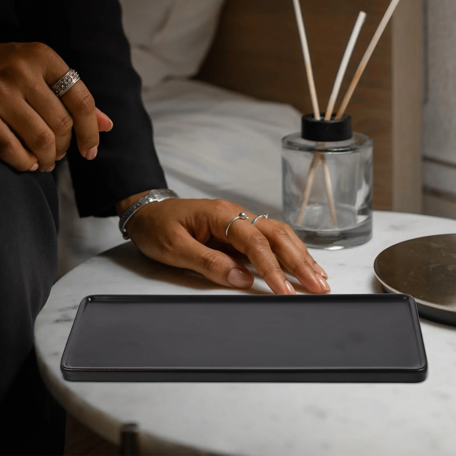 Rectangular Ceramic Vanity Tray Smooth Surface Decorative Organizer Makeup Storage Plate Jewelry Dish Perfume Soap
Rectangular Ceramic Vanity Tray Smooth Surface Decorative Organizer Makeup Storage Plate Jewelry Dish Perfume Soap