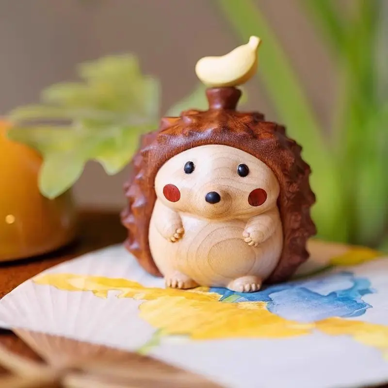 Original creative healing solid wood hedgehog cute ornament decoration car station desktop gift
Original creative healing solid wood hedgehog cute ornament decoration car station desktop gift