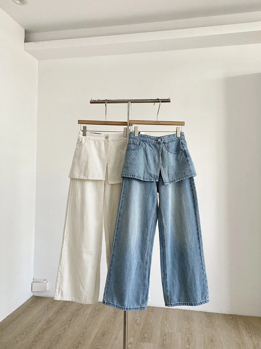 Retro Detachable Wide Leg Jeans Women plus Size Casual Loose Fashionable Fake Two-Piece Denim Pants High Waist Straight Cut
Retro Detachable Wide Leg Jeans Women plus Size Casual Loose Fashionable Fake Two-Piece Denim Pants High Waist Straight Cut