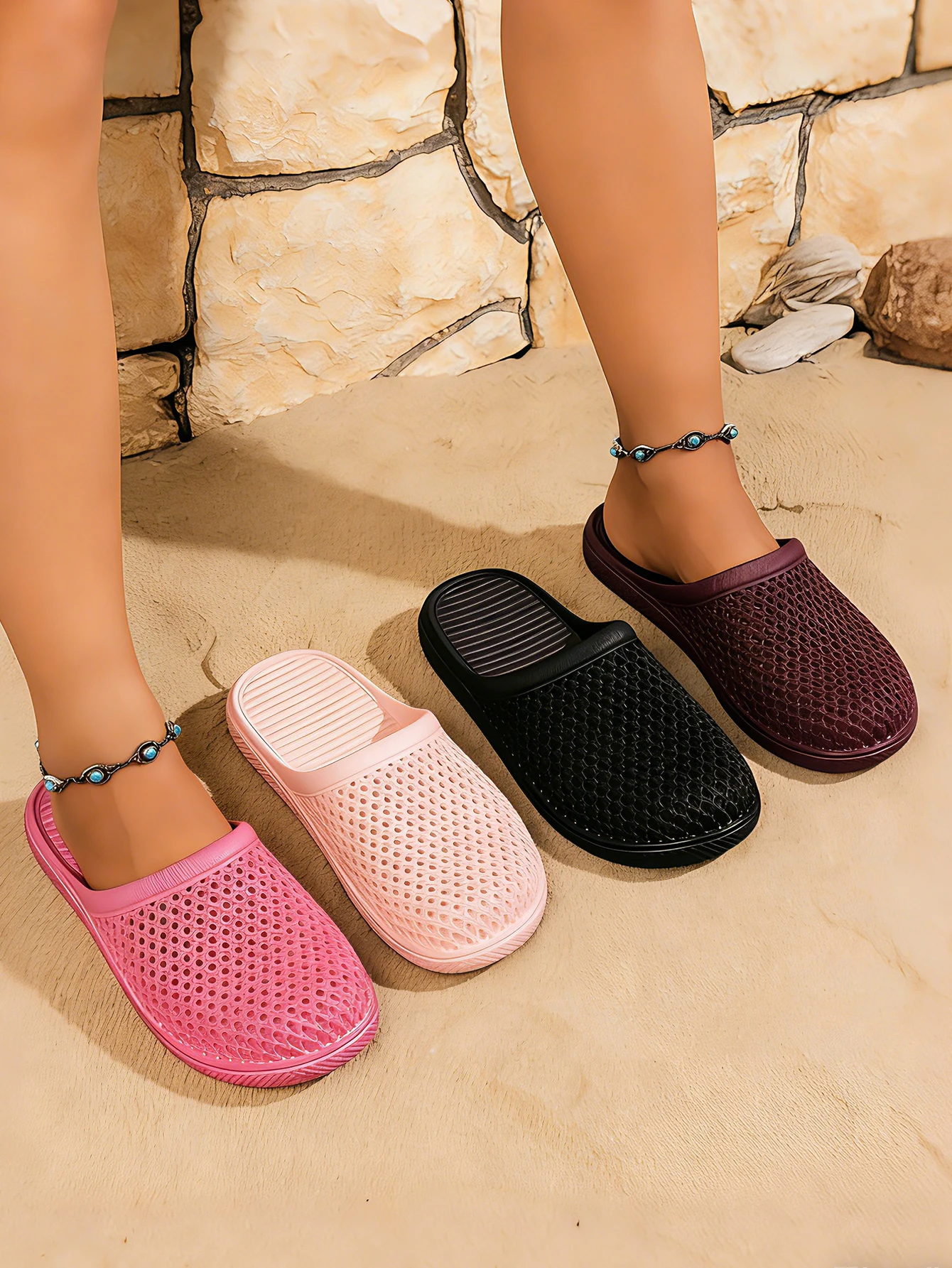 Summer Women's Casual Simple Solid Color Eva One-Piece Plastic Slip-On Flat Heel Closed-Toe Breathable Hole-In-The-Wall Sandals Suitable for Home and Outdoor Use
Summer Women's Casual Simple Solid Color Eva One-Piece Plastic Slip-On Flat Heel Closed-Toe Breathable Hole-In-The-Wall Sandals Suitable for Home and Outdoor Use