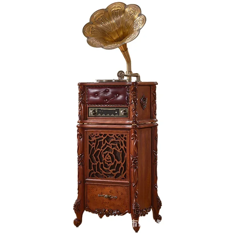 Antique phonograph, pure copper loudspeaker, vinyl record player, record player, smart speaker.
Antique phonograph, pure copper loudspeaker, vinyl record player, record player, smart speaker.