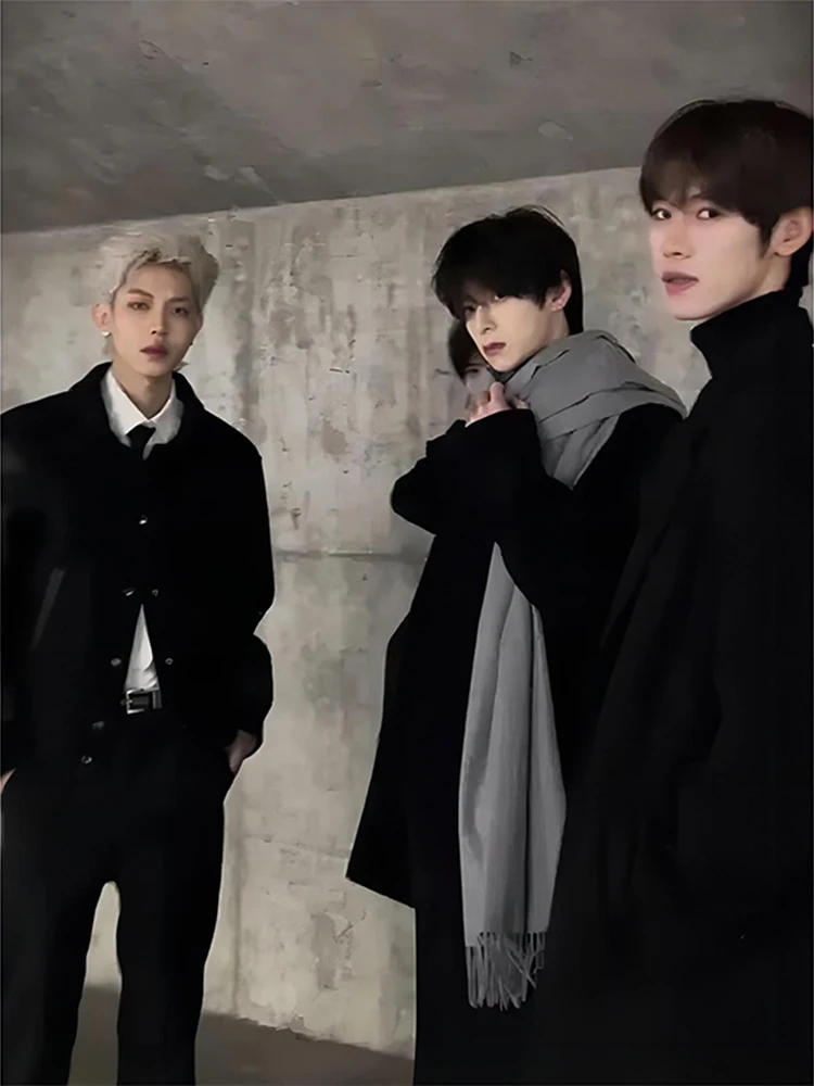 Мужское шерстяное пальто Bla: модная демисезонная ветровка средней длины в корейском и британском стиле из твида, высококачественная модель
Мужское шерстяное пальто Bla: модная демисезонная ветровка средней длины в корейском и британском стиле из твида, высококачественная модель