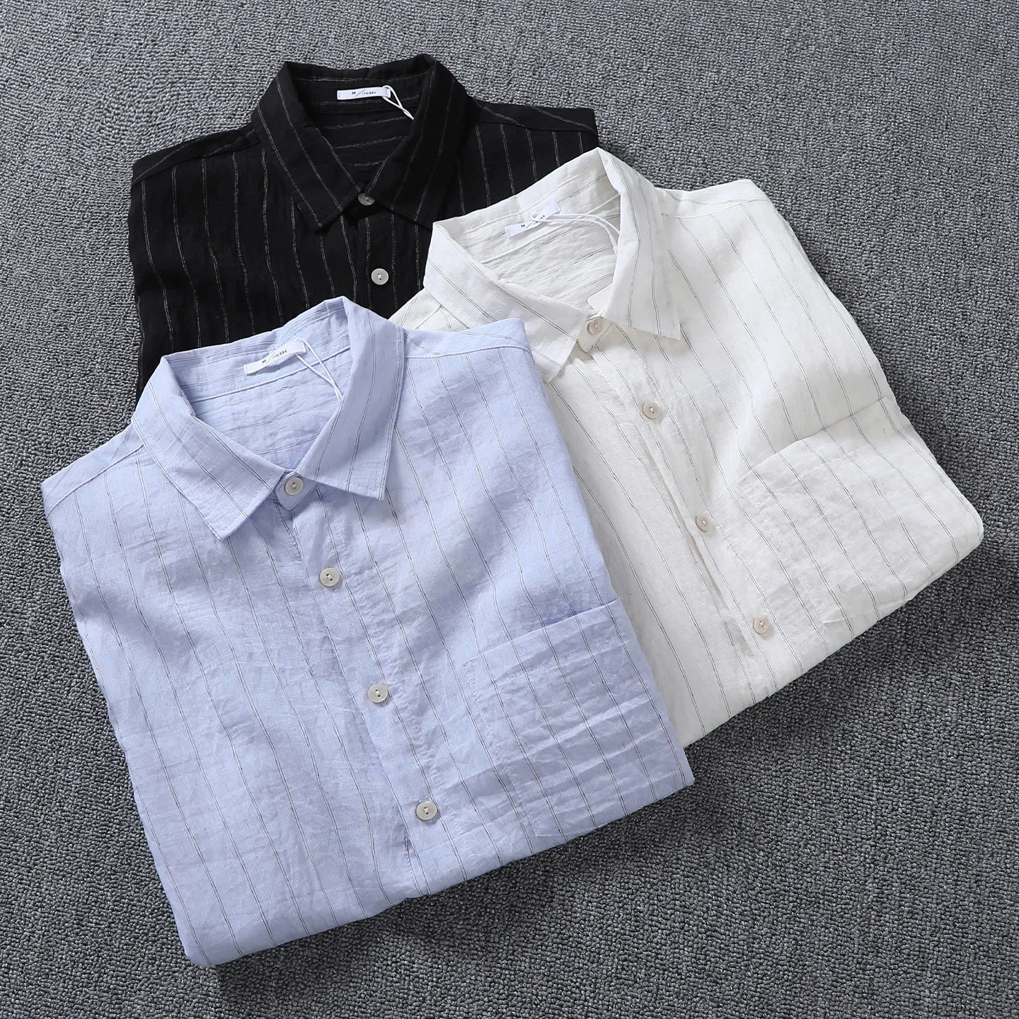 New striped short-sleeved shirt for men, simple pocket summer loose and versatile shirt
New striped short-sleeved shirt for men, simple pocket summer loose and versatile shirt