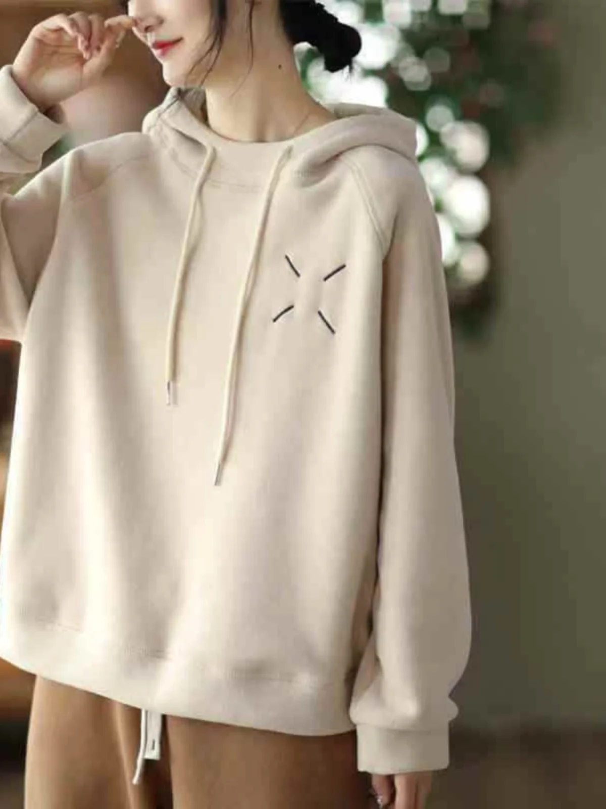 Double-Sided Pure Color Hooded Embroidered Sweatshirt Casual Fashionable Versatile Autumn Winter Warm Loose Comfortable Women...
Double-Sided Pure Color Hooded Embroidered Sweatshirt Casual Fashionable Versatile Autumn Winter Warm Loose Comfortable Women...