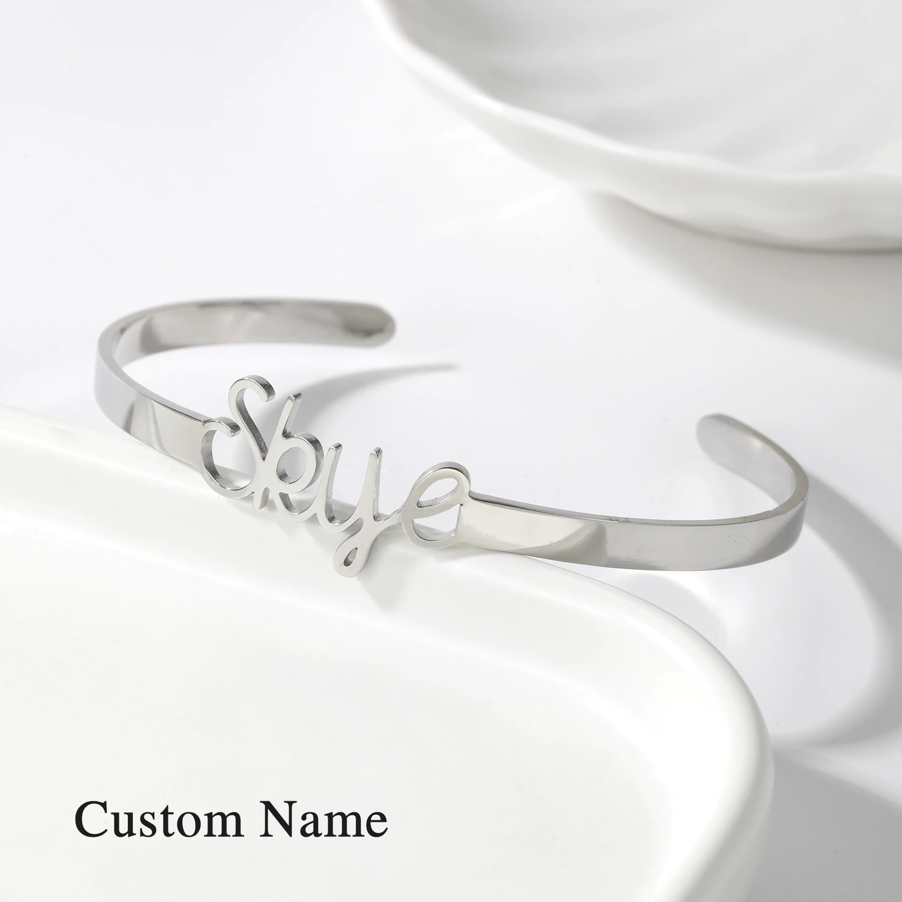 Customized Name Bracelet in 925 Sterling Silver Customized Gold Bracelet with Different Fonts Adjustable Jewelry Opening Gift
Customized Name Bracelet in 925 Sterling Silver Customized Gold Bracelet with Different Fonts Adjustable Jewelry Opening Gift