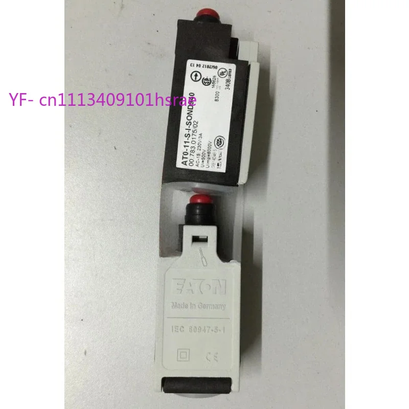 AT0-11-S-I-SOND940 Travel Limit Switch, 00.783.0175/01 Printing Press Machinery Replacement Parts
AT0-11-S-I-SOND940 Travel Limit Switch, 00.783.0175/01 Printing Press Machinery Replacement Parts