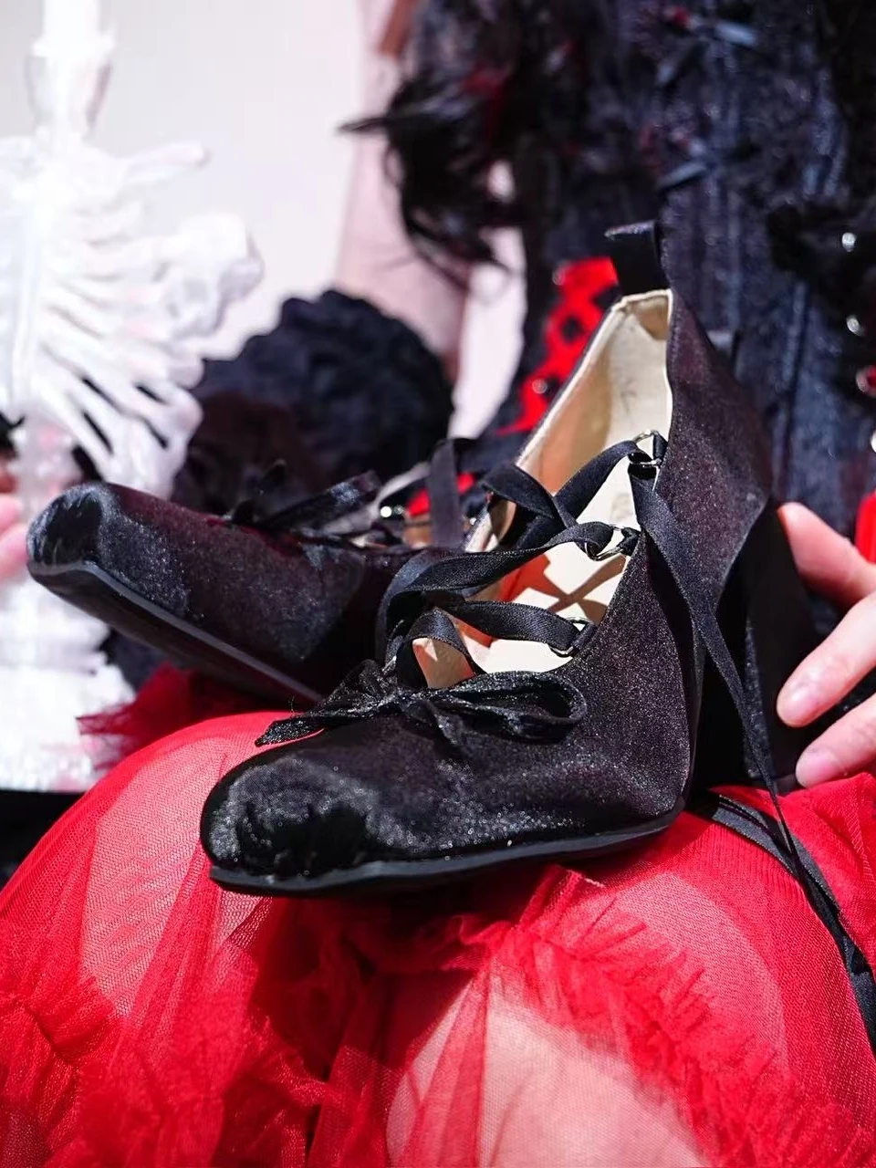 Dollybae Black Satin Mary Jane Shoes 9cm Knot Cute Short Size Retro Style Lolita Single Shoes Fashionable Flats
Dollybae Black Satin Mary Jane Shoes 9cm Knot Cute Short Size Retro Style Lolita Single Shoes Fashionable Flats