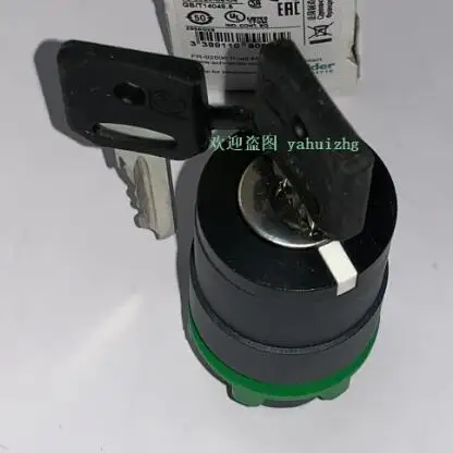 ZB5AG2 ZB5AG02 ZB5AG4 ZB5AG6 Key selection switch head new original stock
ZB5AG2 ZB5AG02 ZB5AG4 ZB5AG6 Key selection switch head new original stock