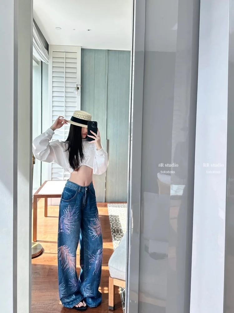 High Waist Loose Wide Leg Denim Pants with Heavy Embellished Feathers Casual Style Straight Cut Diamond Heating Women's Jeans
High Waist Loose Wide Leg Denim Pants with Heavy Embellished Feathers Casual Style Straight Cut Diamond Heating Women's Jeans