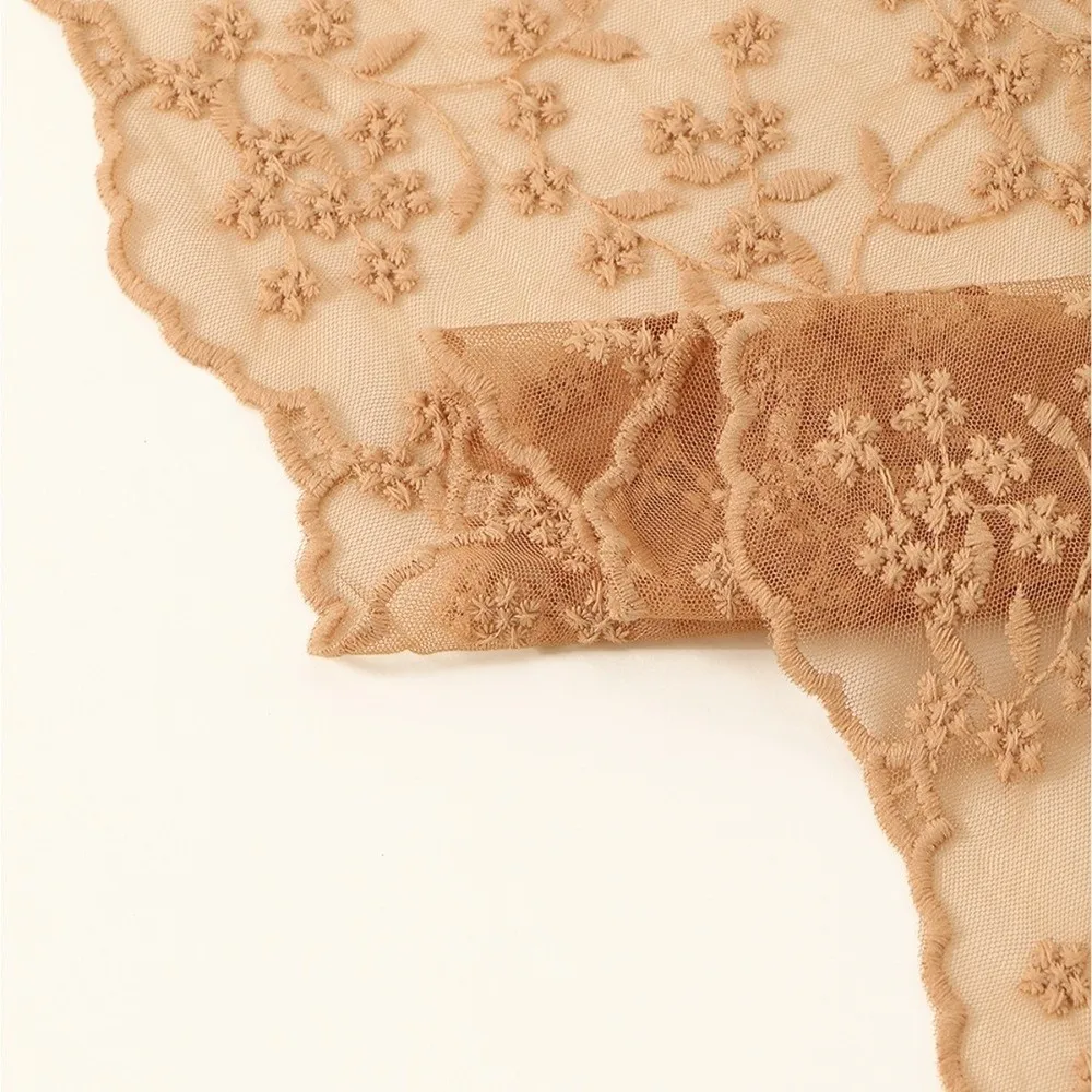 Модный кружевной платок, универсальный усовершенствованный ободок для волос, ретро-аксессуар для волос для женщин
Модный кружевной платок, универсальный усовершенствованный ободок для волос, ретро-аксессуар для волос для женщин