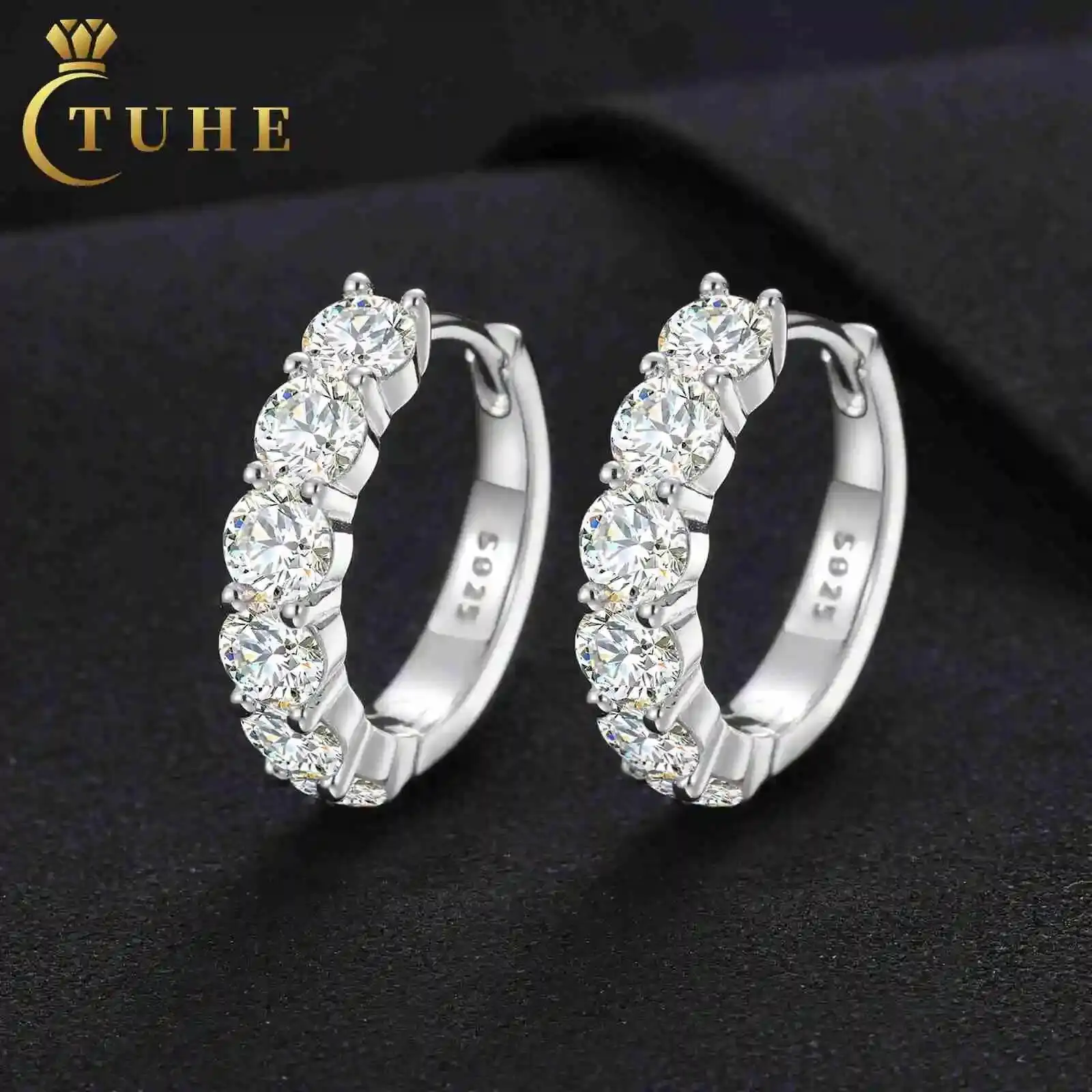 Pass Diamond Tester White Gold Plated 925 Sterling Silver VVS Moissanite Cuff Ear Rings Hoop Huggie Stud Earrings for Men Women
Pass Diamond Tester White Gold Plated 925 Sterling Silver VVS Moissanite Cuff Ear Rings Hoop Huggie Stud Earrings for Men Women