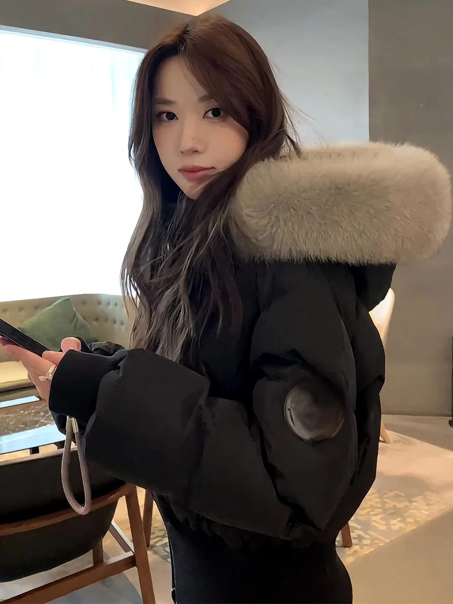 Женская зимняя куртка с меховым воротником, утепленная пухом (90% белый пух), с капюшоном, приталенная, утолщенная, пуховик-пальто
Женская зимняя куртка с меховым воротником, утепленная пухом (90% белый пух), с капюшоном, приталенная, утолщенная, пуховик-пальто