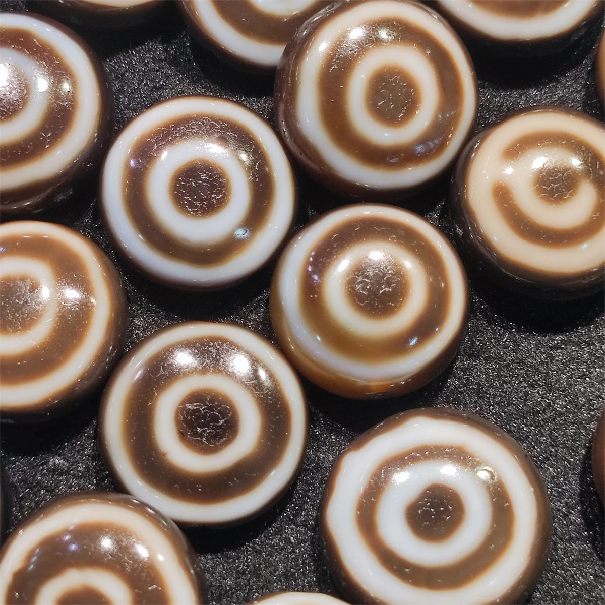 1pcs/lot Natural Agate Sheep Plate Eye Dzi 24mm Tooth yellow Weathering lines rotundity High-grade craft handmade beads Bracelet
1pcs/lot Natural Agate Sheep Plate Eye Dzi 24mm Tooth yellow Weathering lines rotundity High-grade craft handmade beads Bracelet