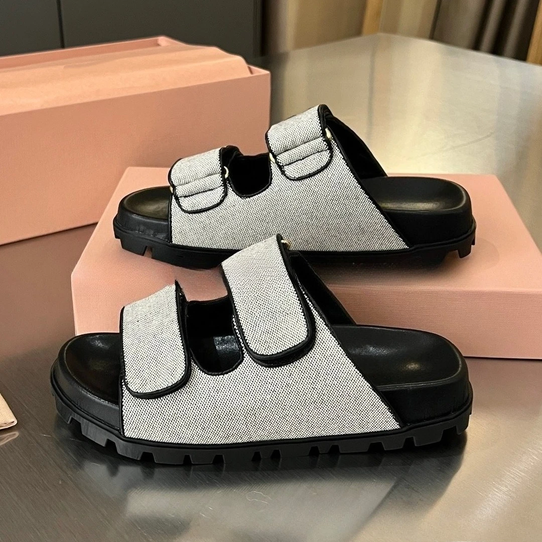 Women's 2026 Round Toe Woven Platform Slides, Niche Chunky Sole Casual Slippers, Unique Design Shoes. Shop Now
Women's 2026 Round Toe Woven Platform Slides, Niche Chunky Sole Casual Slippers, Unique Design Shoes. Shop Now