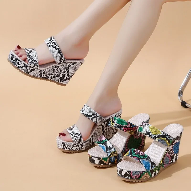 New Style Slippers Fashion Versatile Comfort Women Shoes High-end Casual Women Sandal Plus Size High-heeled Slippers Тапочки
New Style Slippers Fashion Versatile Comfort Women Shoes High-end Casual Women Sandal Plus Size High-heeled Slippers Тапочки