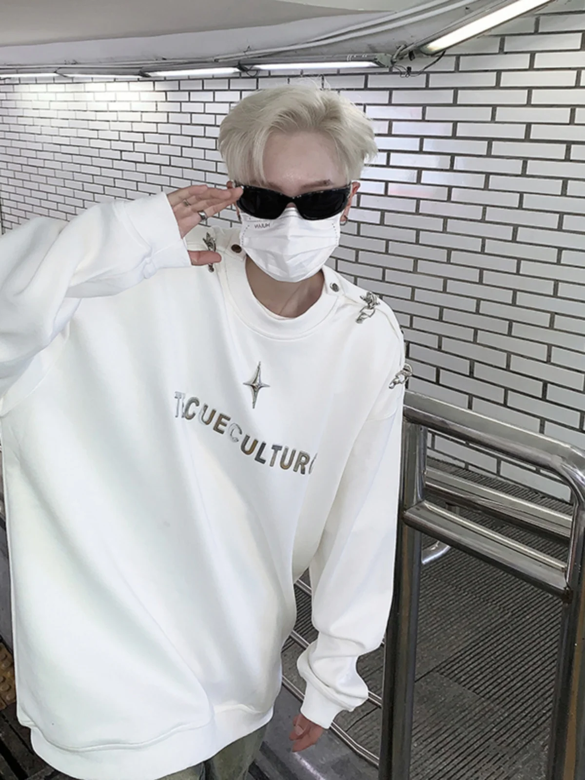 Мужская толстовка American Sle Streetwear: плотная, стильная, осенняя, белая, для хип-хопа и танцев, свободного кроя, повседневная
Мужская толстовка American Sle Streetwear: плотная, стильная, осенняя, белая, для хип-хопа и танцев, свободного кроя, повседневная