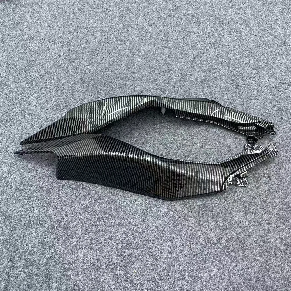 ABS motorcycle fairings are suitable for the rear side panels of ZX500 and Z500 with carbon fiber paint in 2024 2025 24 25 24-25
ABS motorcycle fairings are suitable for the rear side panels of ZX500 and Z500 with carbon fiber paint in 2024 2025 24 25 24-25