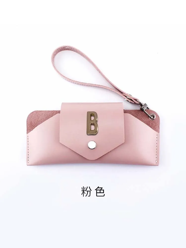 Customized Women's High-End Solid Eyewear Cases Personalized Customer Name Artistic Letter Decor
Customized Women's High-End Solid Eyewear Cases Personalized Customer Name Artistic Letter Decor