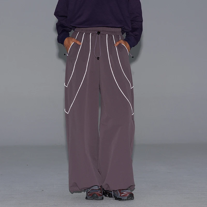 Women Outdoor Fashion Reflective Strip Waterproof Techwear Track Baggy Pant Men Streetwear Loose Casual Wide Leg Sport Trousers
Women Outdoor Fashion Reflective Strip Waterproof Techwear Track Baggy Pant Men Streetwear Loose Casual Wide Leg Sport Trousers