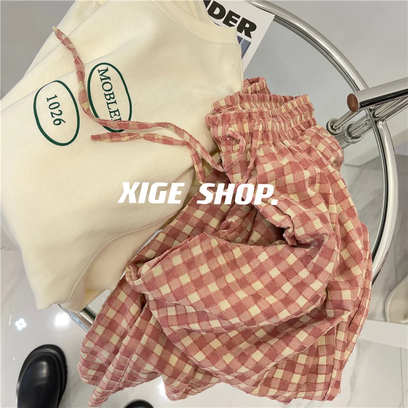 Trendy Large Size 300 Pounds Pink Plaid Casual Wide Leg Pants Women Spring Summer Thin Sports Pants Women Straight Tube Pants
Trendy Large Size 300 Pounds Pink Plaid Casual Wide Leg Pants Women Spring Summer Thin Sports Pants Women Straight Tube Pants