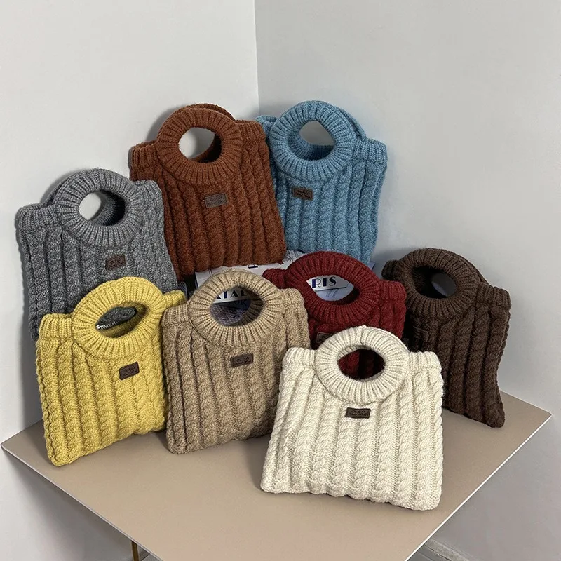 1pcs Retro Handbags, Single-shoulder Bags, Bohemian-style Tote Bags for Autumn and Winter, Commuter Bags,mobile Phone Bag
1pcs Retro Handbags, Single-shoulder Bags, Bohemian-style Tote Bags for Autumn and Winter, Commuter Bags,mobile Phone Bag