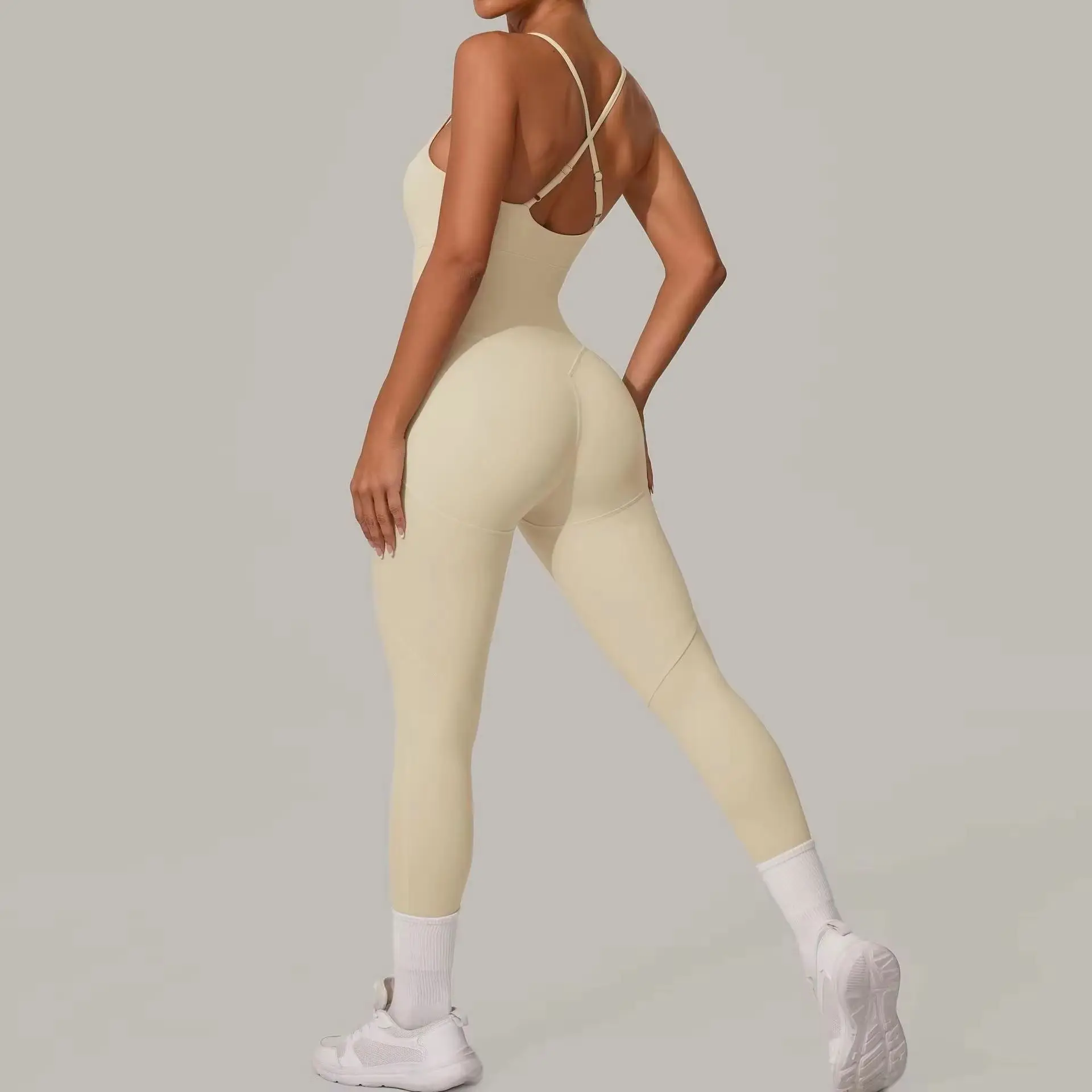 Yoga Jumpsuit Fitness Tracksuit Sports Overalls Gym Clothing Set Yoga Wear Workout Clothes for Women Outfit push-up Activewear
Yoga Jumpsuit Fitness Tracksuit Sports Overalls Gym Clothing Set Yoga Wear Workout Clothes for Women Outfit push-up Activewear