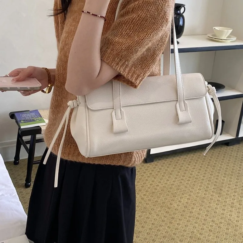 Elegant Classic Leather Women Bag High End Luxury Trendy Vintage Casual Crossbody Messenger Tote Bag
Elegant Classic Leather Women Bag High End Luxury Trendy Vintage Casual Crossbody Messenger Tote Bag