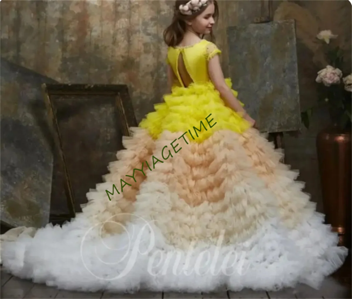Luxury Flower Girl Dresses for Wedding Tiered Tulle V Neck First Communion Dress Girls Pageant Gown Kid Prom Costumes
Luxury Flower Girl Dresses for Wedding Tiered Tulle V Neck First Communion Dress Girls Pageant Gown Kid Prom Costumes
