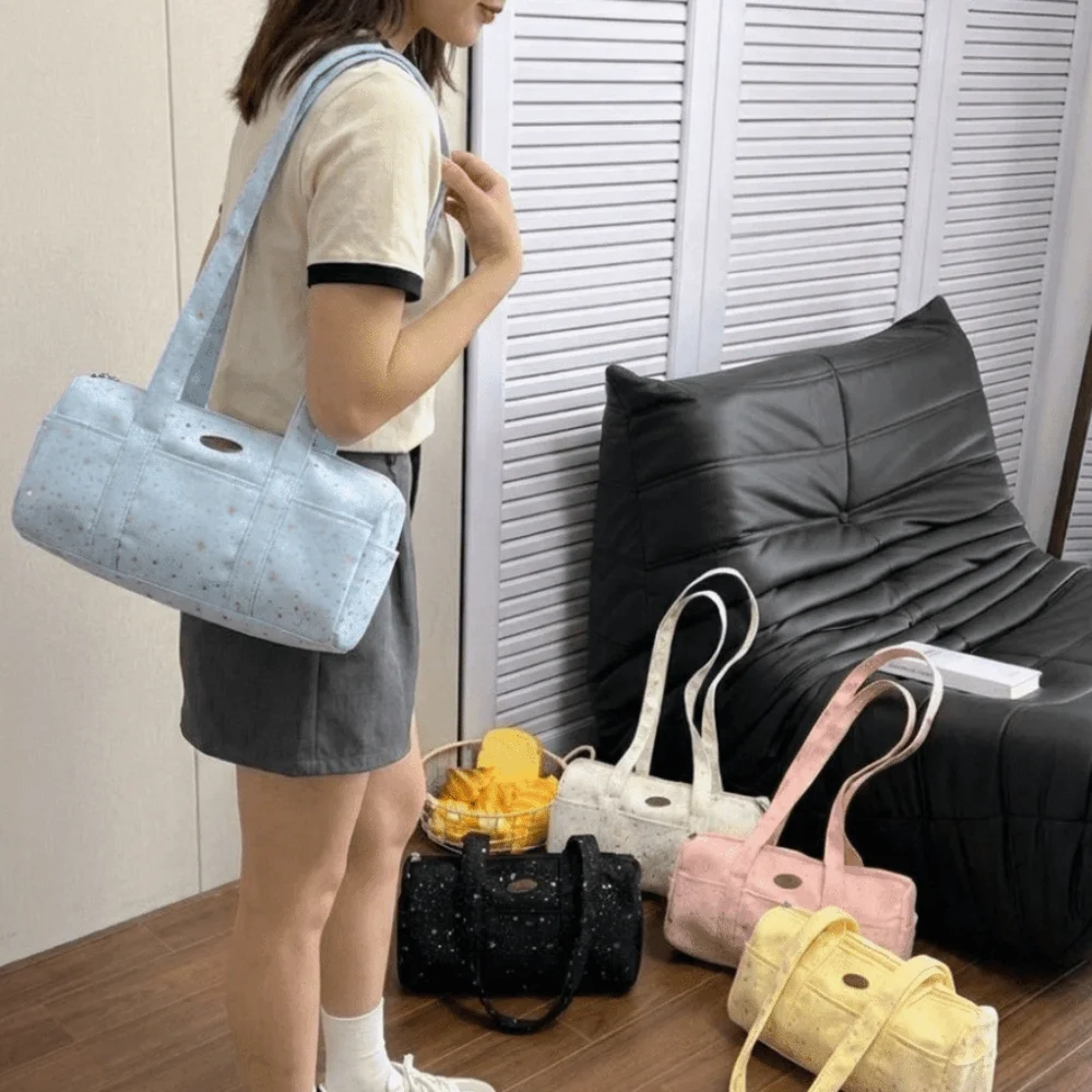 Y2K Large Capacity Polka Dot Star Pillow Bag Multi-Pocket Zipper Underarm Bag Lightweight Versatile Top-Handle Bag Commuting
Y2K Large Capacity Polka Dot Star Pillow Bag Multi-Pocket Zipper Underarm Bag Lightweight Versatile Top-Handle Bag Commuting