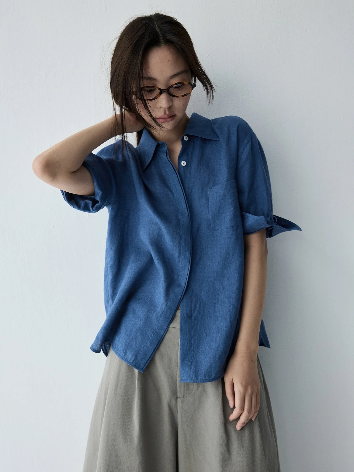 Haverice Restaurant Blue Breathable Mist Han Han Shirt Women's Summer New Style Loose Fit Casual Fashion Short Sleeve Turn-do...
Haverice Restaurant Blue Breathable Mist Han Han Shirt Women's Summer New Style Loose Fit Casual Fashion Short Sleeve Turn-do...